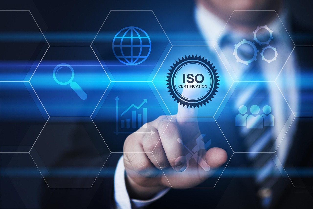 ISO 9001 ohne Bürokratie-Monster: Modernes Qualitätsmanagement für KMUs